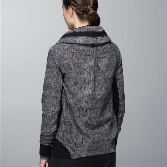 SOLD Lululemon To Class Jacket - Picture 2 of 5